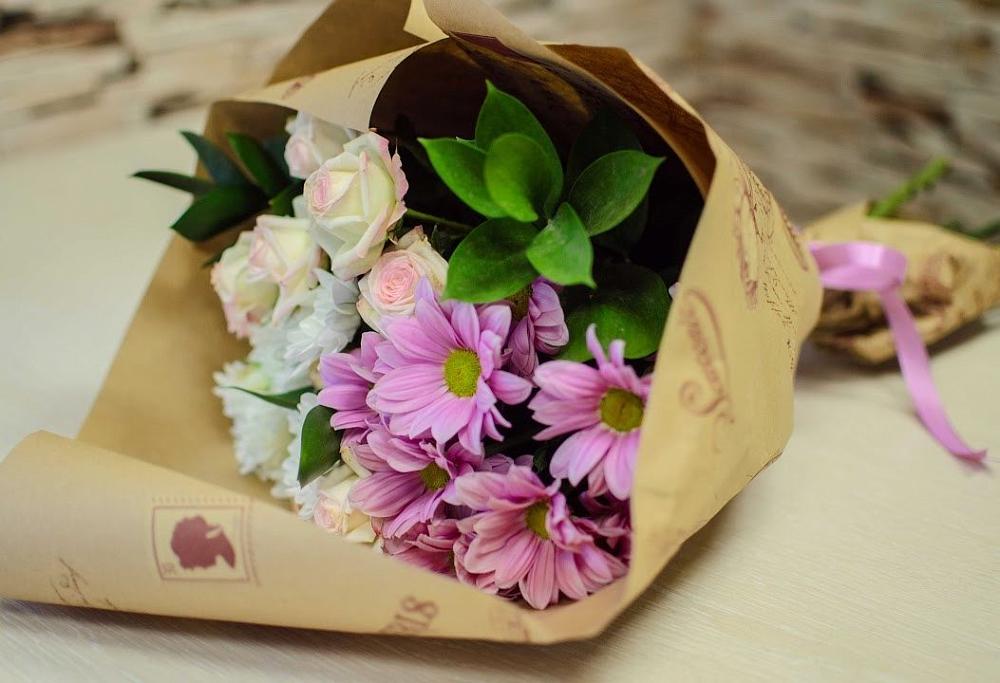 Букет цветов из: Розы и Хризантемы в Прикумском