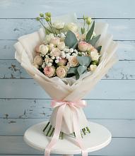 Букет цветов из:  Розы и Лизиантусы #REPLACE_PRED# Прикумском