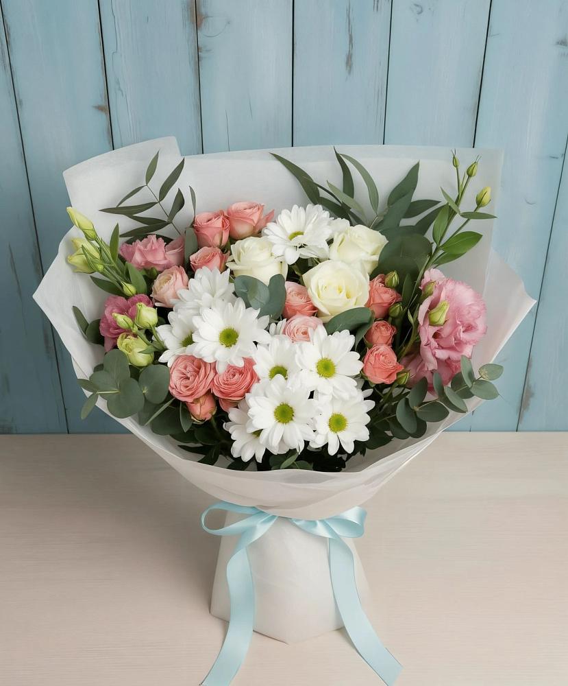 Букет цветов из: Розы, Лизиантусы и Хризантемы в Прикумском
