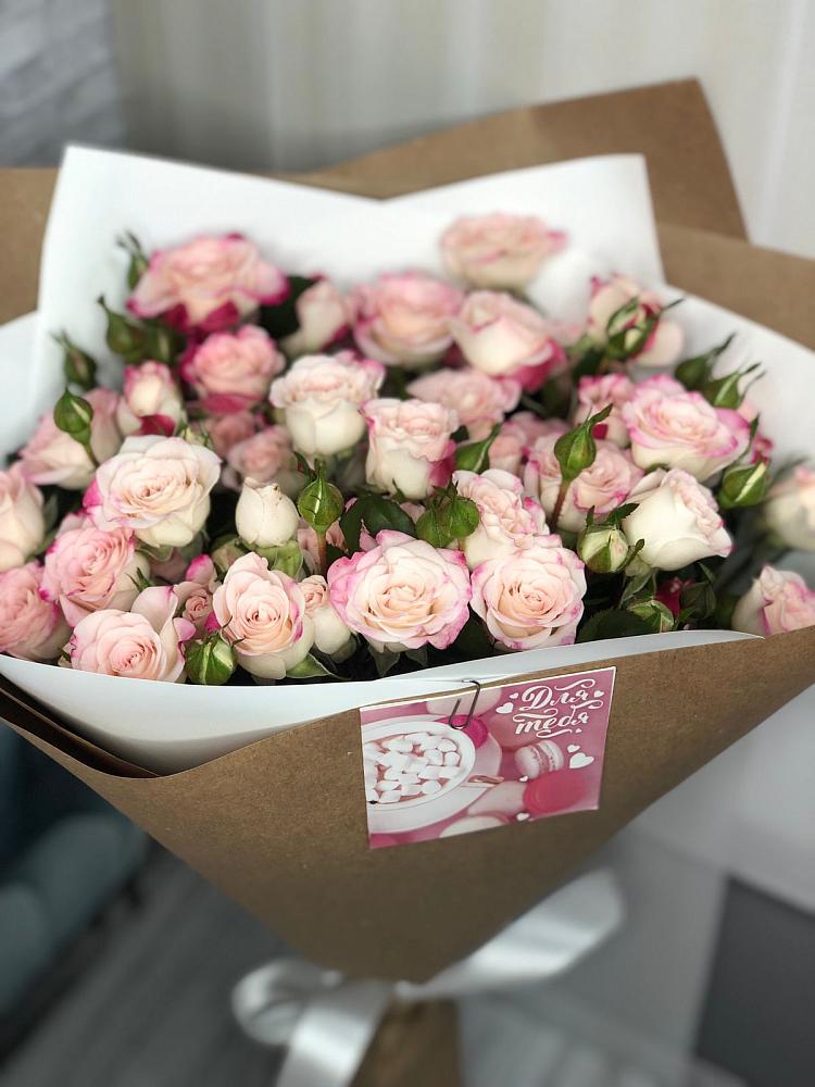 Букет цветов из: Розы в Прикумском