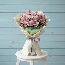 Букет цветов из:  Орхидеи и Розы в Прикумском