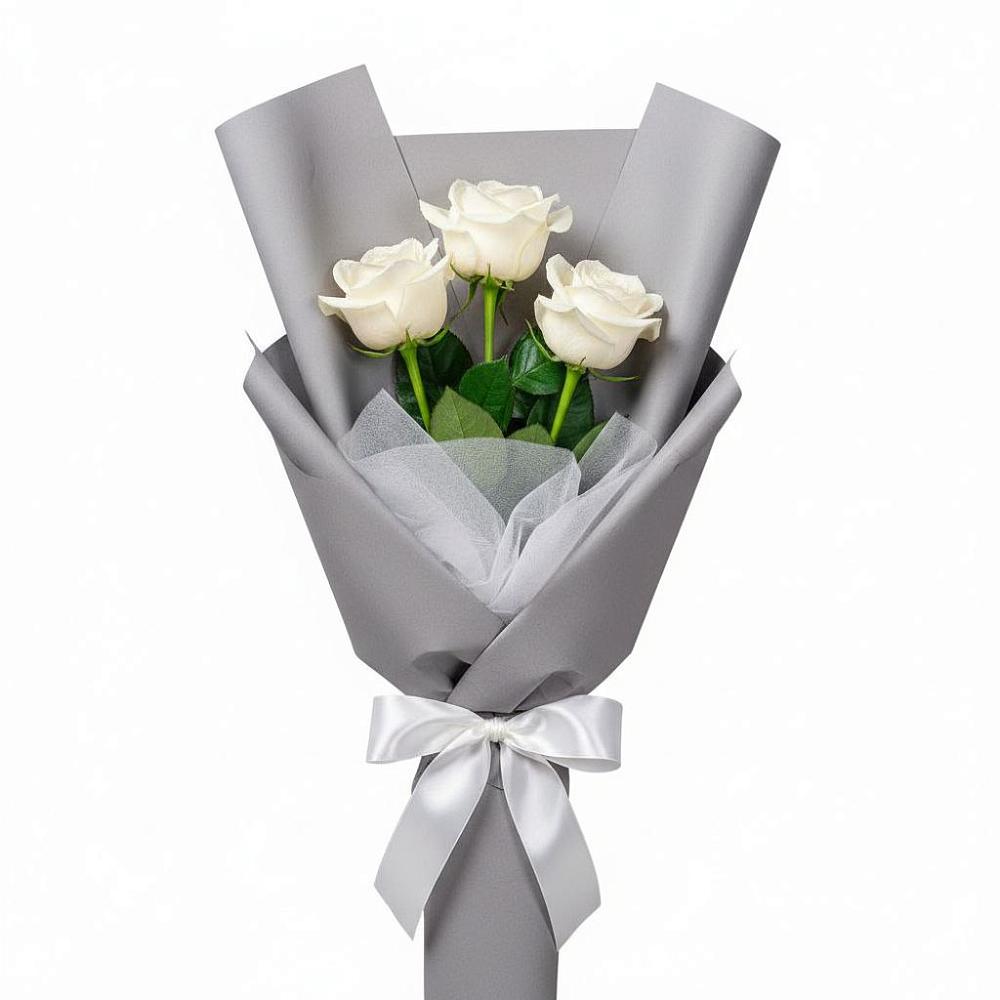 Букет 3 белые розы в Прикумском