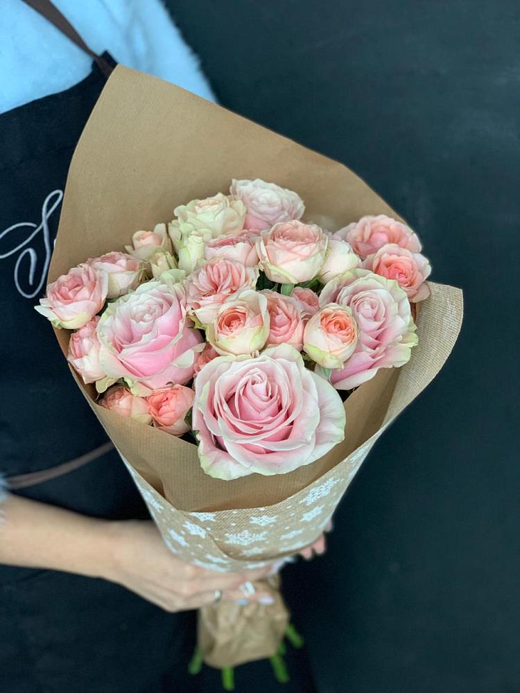 Букет цветов из: Хризантемы и Розы в Прикумском