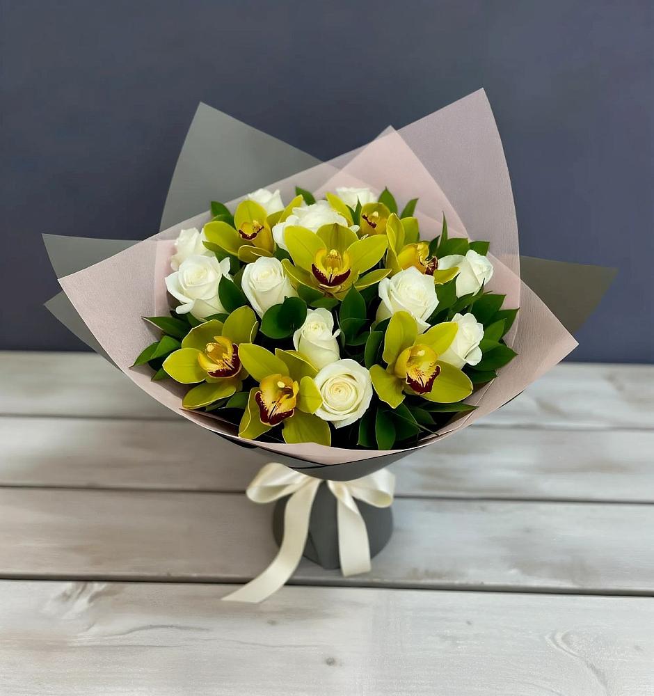 Букет цветов из: Орхидеи и Розы в Прикумском