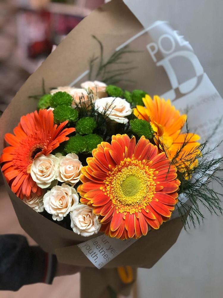 Букет цветов из: Герберы, Хризантемы и Розы в Прикумском