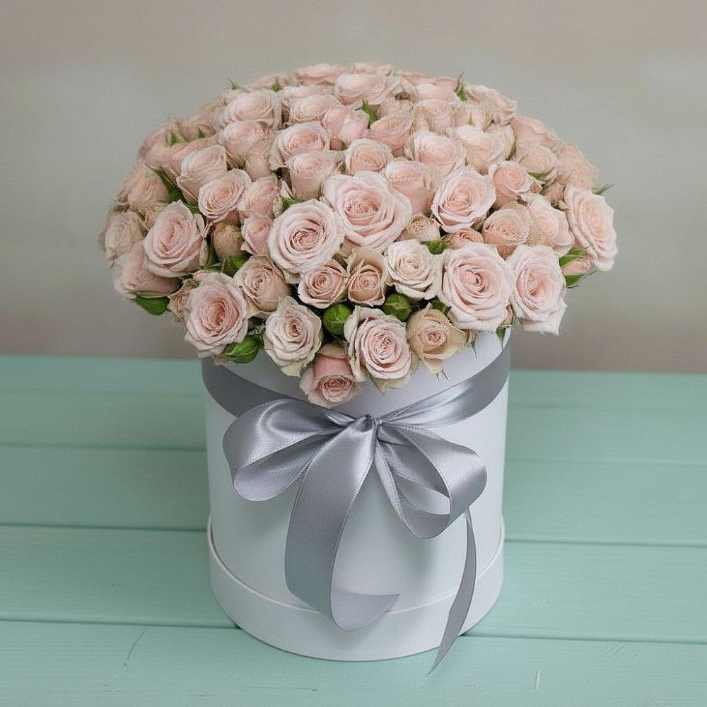 Цветочная композиция из Розы в шляпной коробке в Прикумском